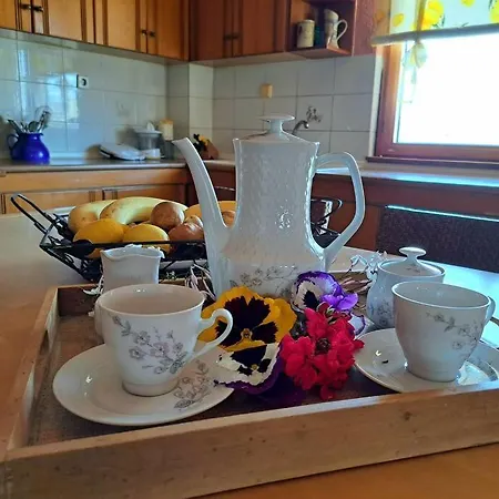 Elenis 190sqmeter With Private Parking And Garden 10min Away From Centre Thessaloniki