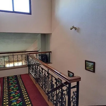 Elenis 190sqmeter With Private Parking And Garden 10min Away From Centre Villa Thessaloniki