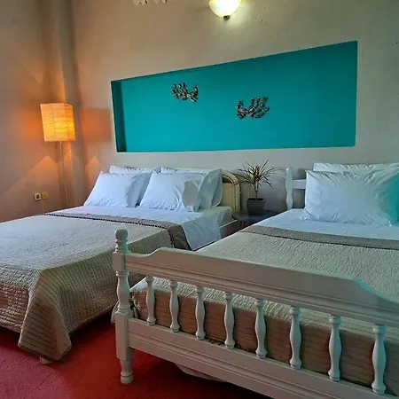 Villa Elenis 190sqmeter With Private Parking And Garden 10min Away From Centre Thessaloniki