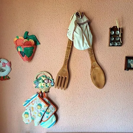 Elenis 190sqmeter With Private Parking And Garden 10min Away From Centre * Thessaloniki