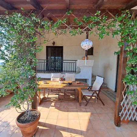 Elenis 190sqmeter With Private Parking And Garden 10min Away From Centre Thessaloniki